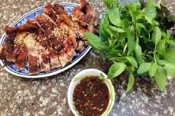 Ảnh hưởng của nước chấm chất lượng đến hương vị món thịt vịt