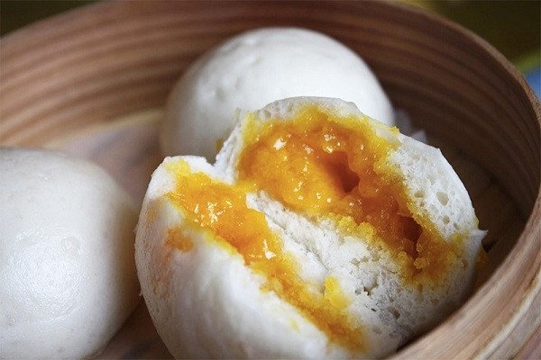 Bánh bao Cadé nóng hổi với nhân Cadé béo ngậy