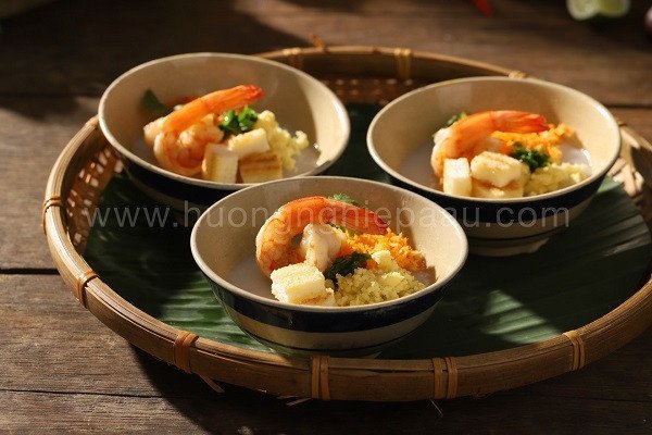 Bánh bèo chén Huế với nhân tôm thịt đậm đà, hấp dẫn người thưởng thức