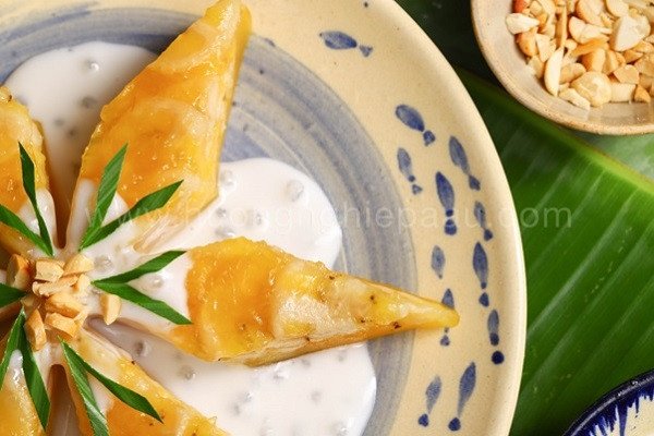Bánh chuối hấp nước cốt dừa thơm ngon sau khi hấp