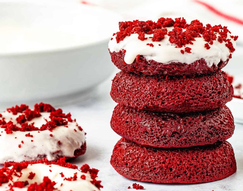 Bánh donut red velvet nướng bằng nồi chiên không dầu