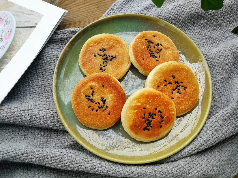 Bánh khoai lang phô mai vàng ươm, hấp dẫn được làm bằng nồi chiên không dầu