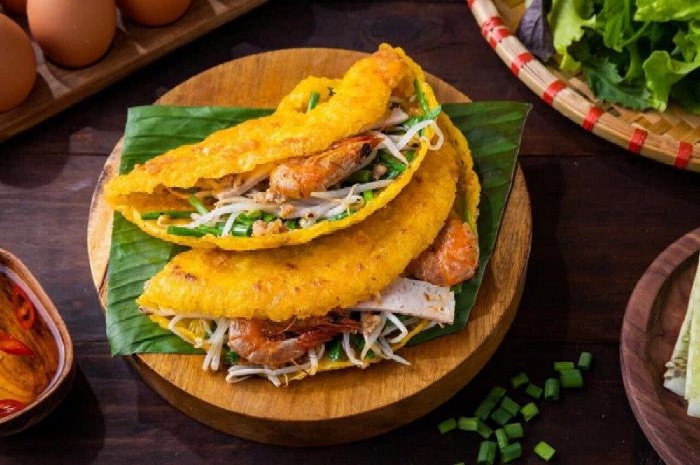 Bánh khọt bánh khoái giòn rụm làm bằng bột chiên giòn