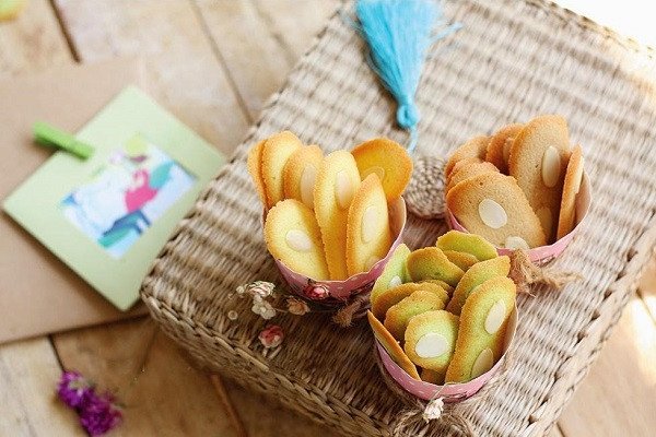 Bánh lưỡi mèo đa dạng hương vị trà xanh, cacao và vani thơm ngon