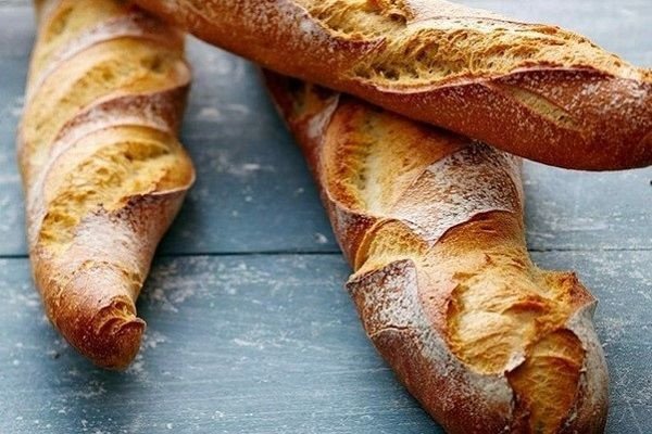 Bánh mì baguette, nguồn gốc của món bánh mì Việt Nam hiện đại