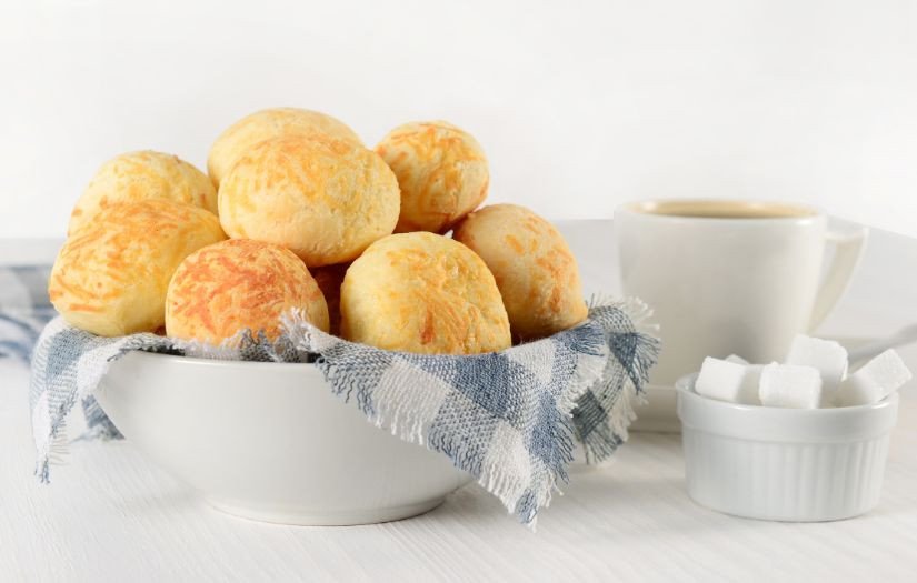 Bánh mì mật ong nhân phô mai kéo sợi thơm lừng