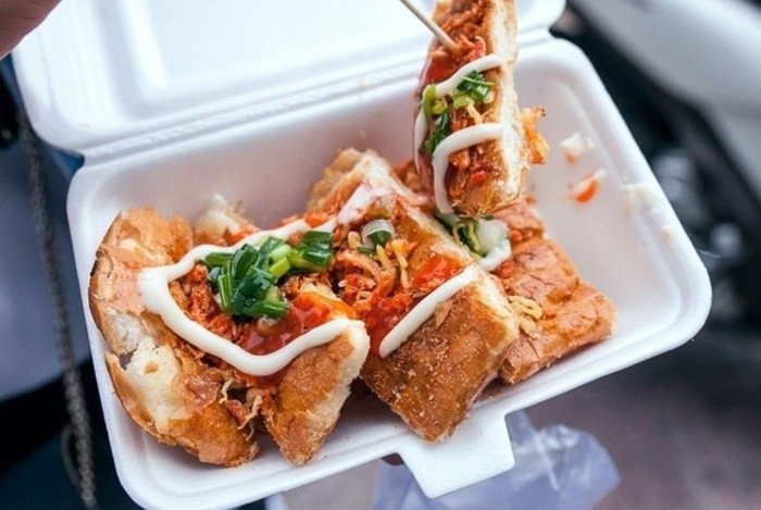 Bánh mì nướng mật ong muối ớt thơm ngon, cay tê