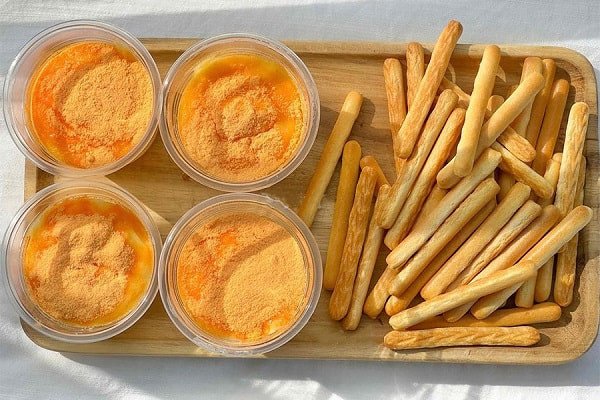 Bánh quy chấm xốt phô mai