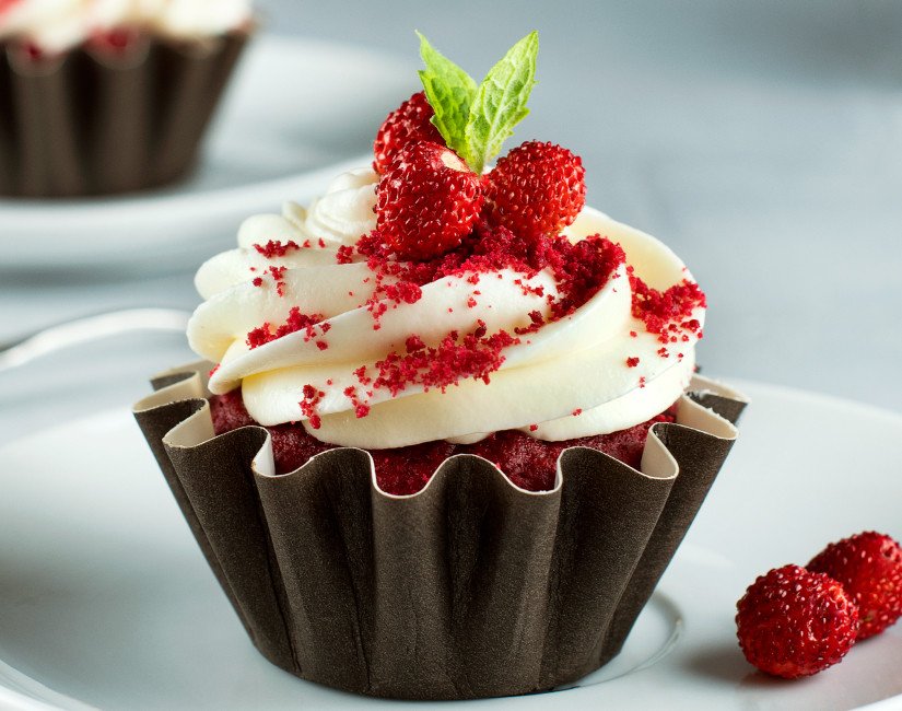Bánh red velvet cupcake nướng bằng nồi chiên không dầu