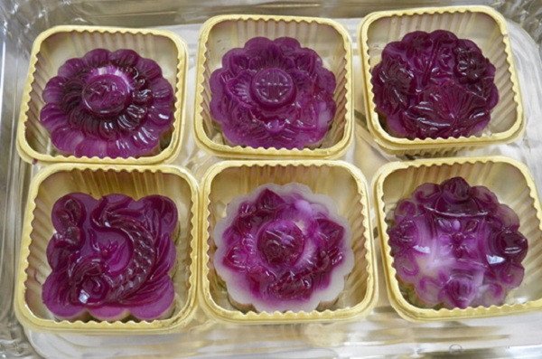 Bánh trung thu rau câu khoai môn trứng muối bùi ngậy