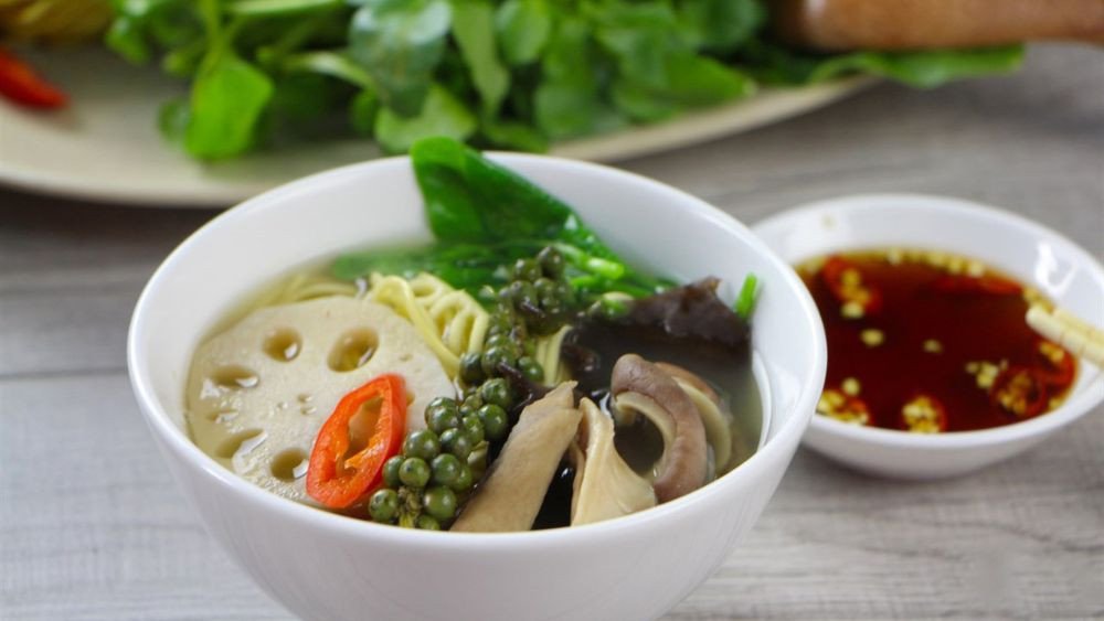 Bao tử hầm tiêu xanh và rau củ