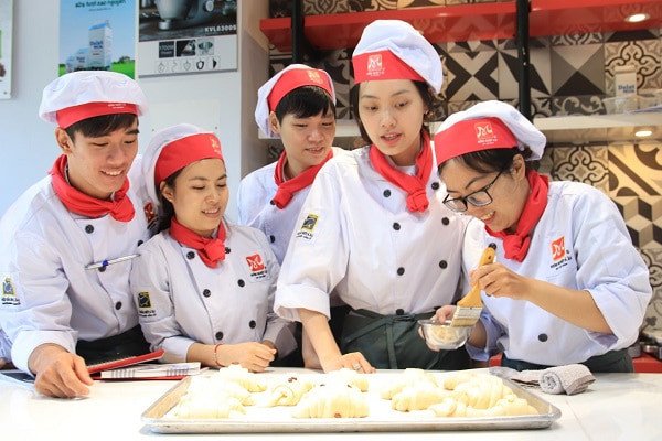 Bí quyết học làm bánh mì chuyên nghiệp để vận hành lò bánh mì hiệu quả