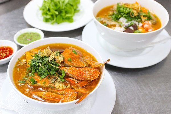Bí quyết nấu nước dùng bánh canh thơm ngon
