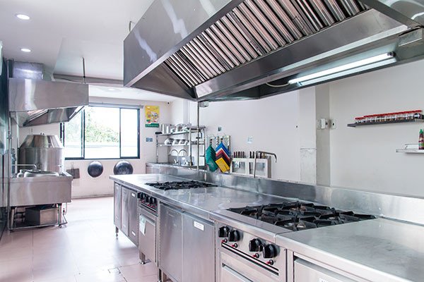 Bộ dao và dụng cụ cần thiết cho nghệ thuật cắt tỉa