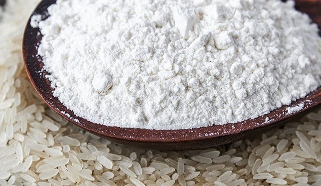 Bột gạo nguyên chất thích hợp làm nhiều món ăn truyền thống