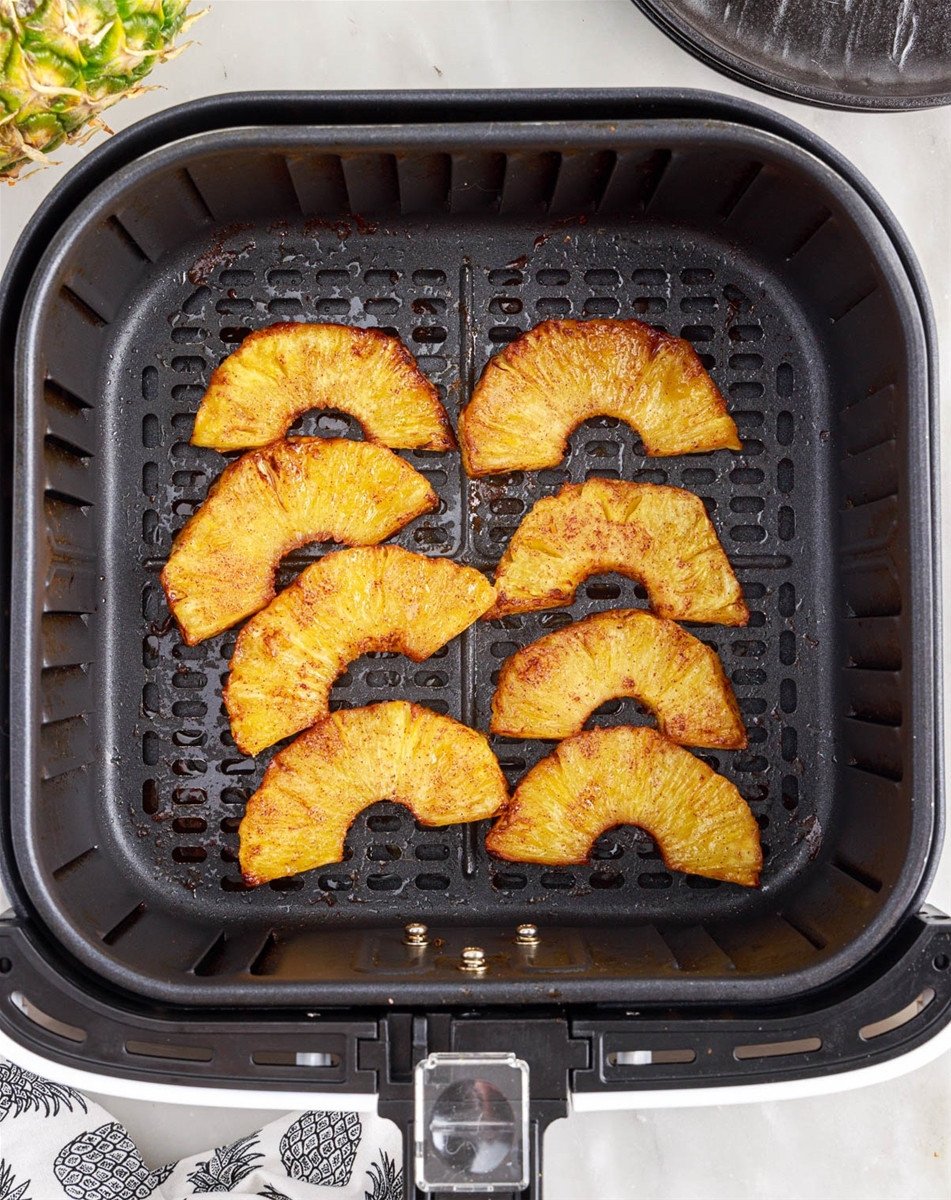 Các lát trái cây sấy khô tự nhiên từ nồi chiên không dầu