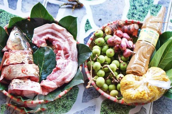 Các nguyên liệu tươi ngon để nấu món cá trắm kho sung tại nhà