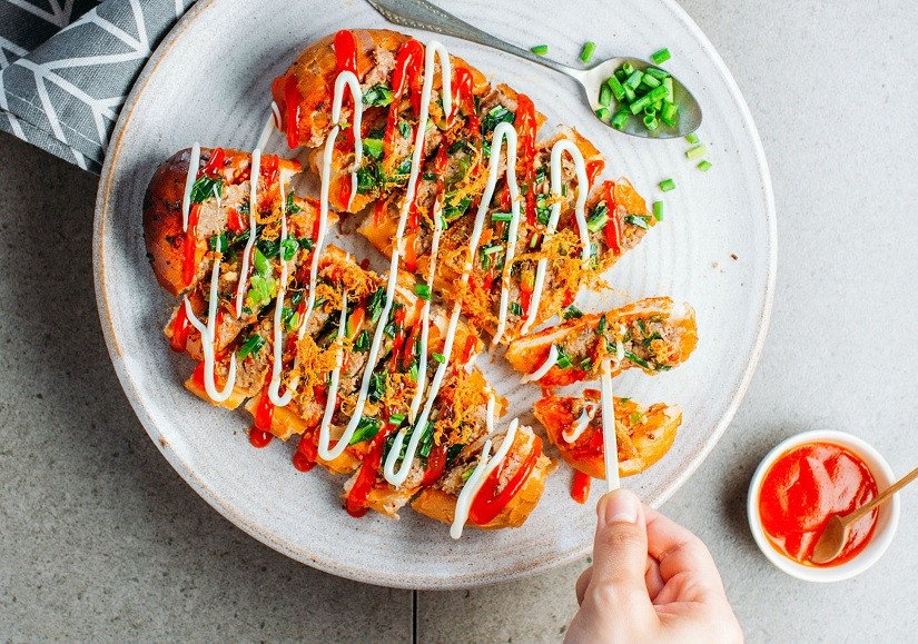 Cách bảo quản bánh mì nướng muối ớt giữ độ giòn ngon