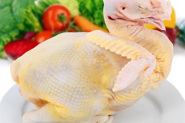 Cách lựa chọn gà ngon tươi cho món gà xào lăn
