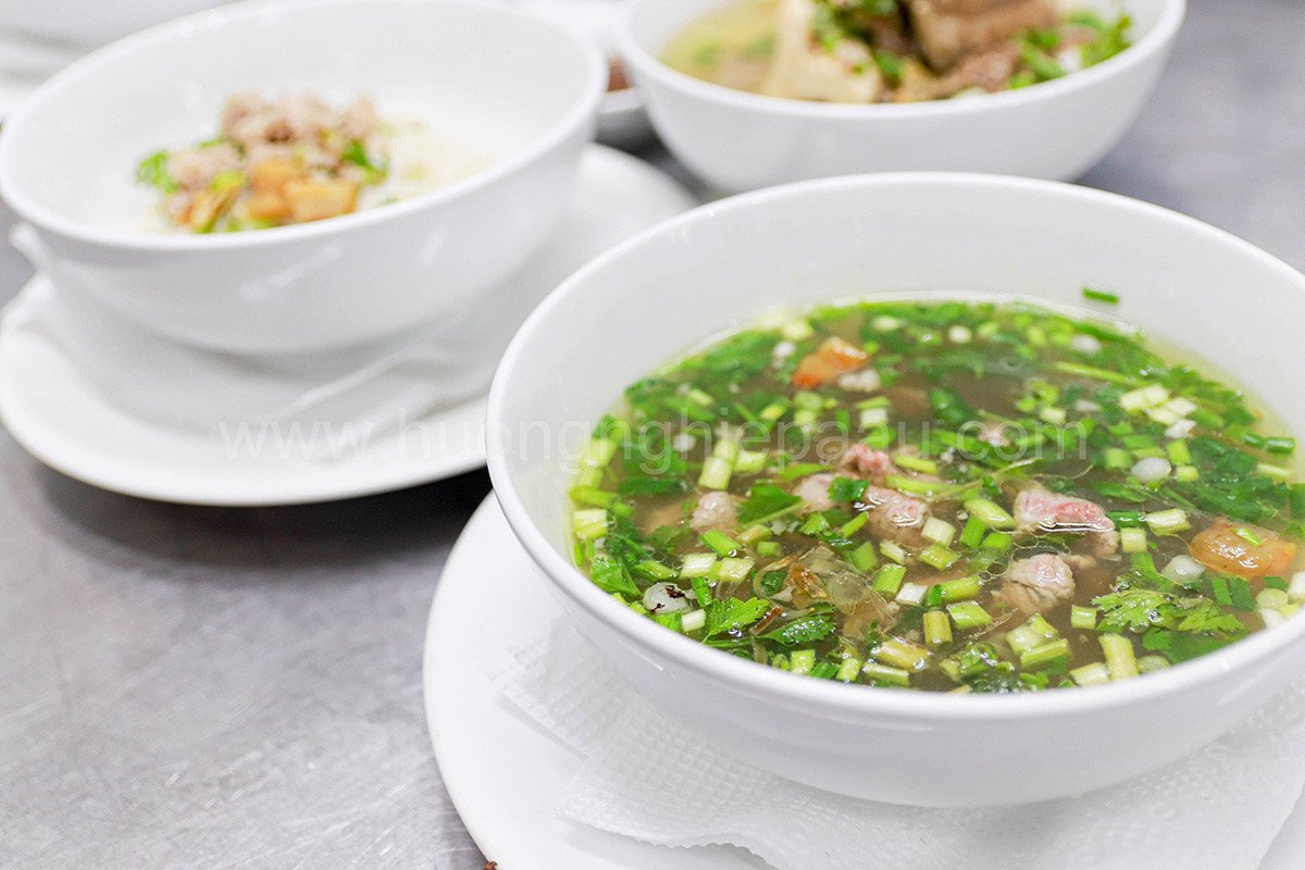 cách nấu nước dùng phở khô Gia Lai thơm trong