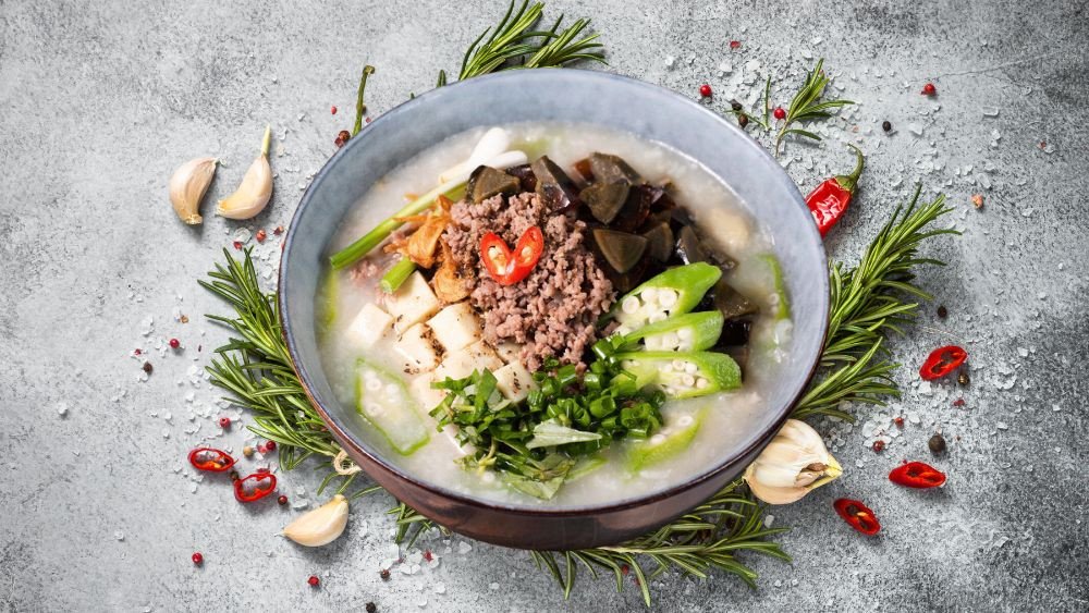 10 Món Cháo Bổ Dưỡng Ấm Lòng Cho Mùa Thu Se Lạnh Cháo bò băm trứng bắc thảo thơm ngon bổ dưỡng