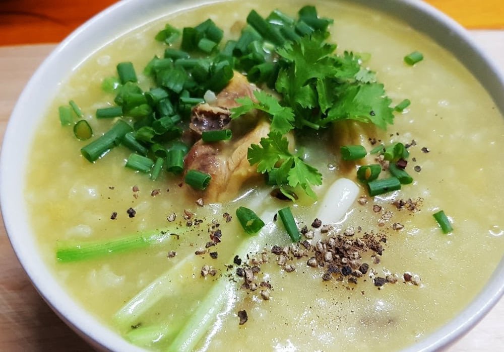 Cháo gà đậu xanh thanh mát dinh dưỡng