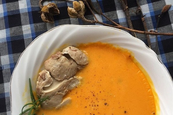Cháo óc heo bí đỏ sánh mịn, bổ dưỡng cho bé