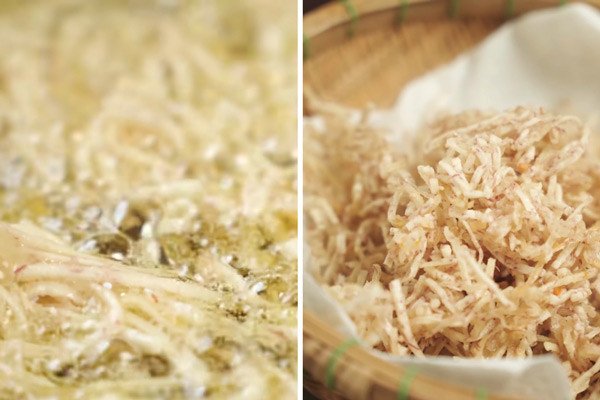 Chiên khoai môn cho nhân chả giò chay