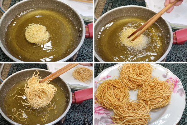 Chiên sợi mì chay đến khi vàng giòn trong chảo ngập dầu