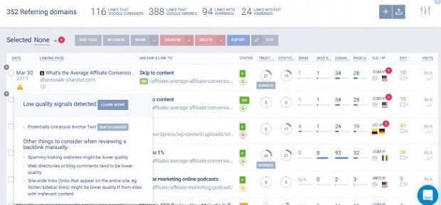 Công cụ Monitor Backlinks đo lường Trust Flow và nhận diện liên kết spam