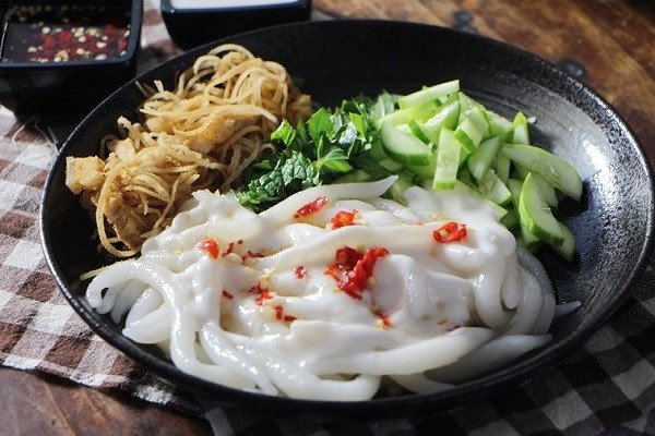 Đĩa bánh tằm bì nước cốt dừa thơm ngon chuẩn vị miền Tây