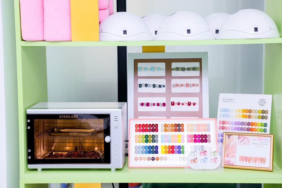 Dụng cụ làm nail