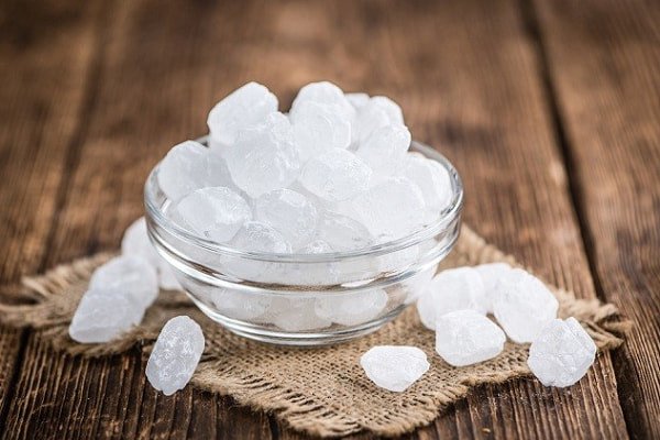 Dùng đường phèn có thể khiến thịt nướng nhanh bị cháy xém, hãy cẩn trọng liều lượng