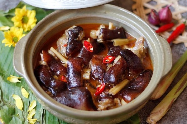 Giò heo giả cầy miền Nam béo ngậy, đậm đà với đậu phộng rang