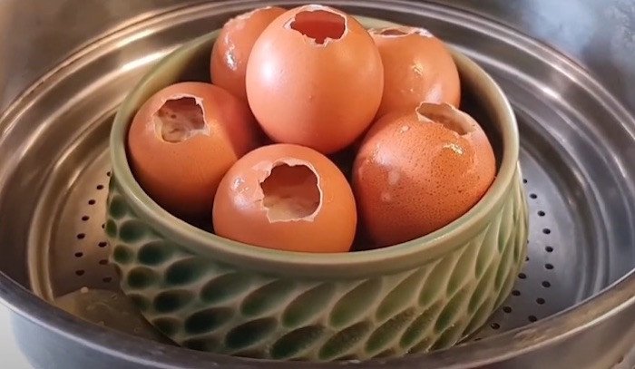 Hấp trứng trước khi nướng để rút ngắn thời gian