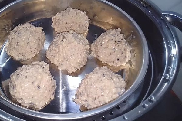 Hấp xíu mại chay trong xửng