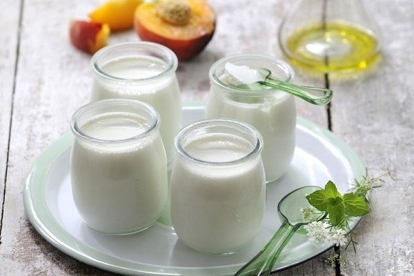 Hũ sữa chua truyền thống đặc mịn, không bị dăm đá