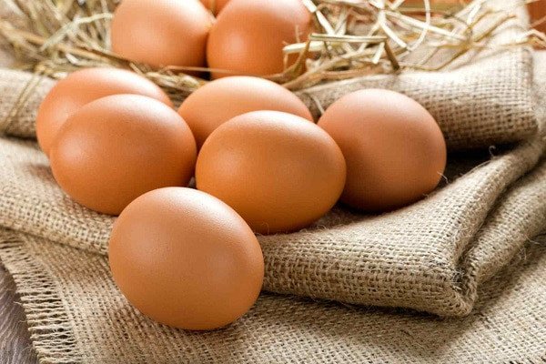 hướng dẫn chọn trứng gà tươi làm xốt dầu trứng