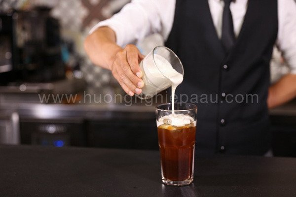Kem cheese béo ngậy là thành phần làm nên hương vị độc đáo cho các món trà hiện đại