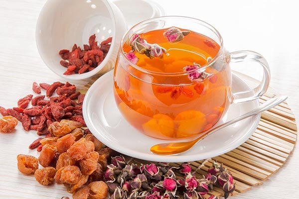 Kết hợp trà hoa hồng với các loại thảo mộc khác