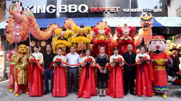 Khai trương nhà hàng grand opening