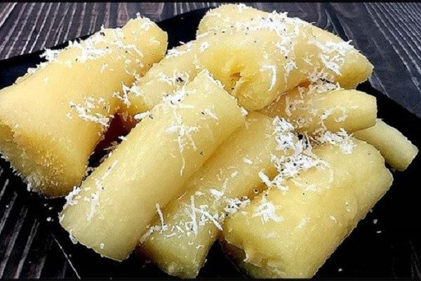 Khoai mì hấp nước cốt dừa dẻo bùi, món ăn dân dã được nhiều người yêu thích