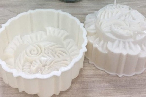 Tuyển Chọn Khuôn Bánh Trung Thu Hoàn Hảo Cho Gia Đình Khuôn bánh trung thu nhựa đa năng, dễ sử dụng
