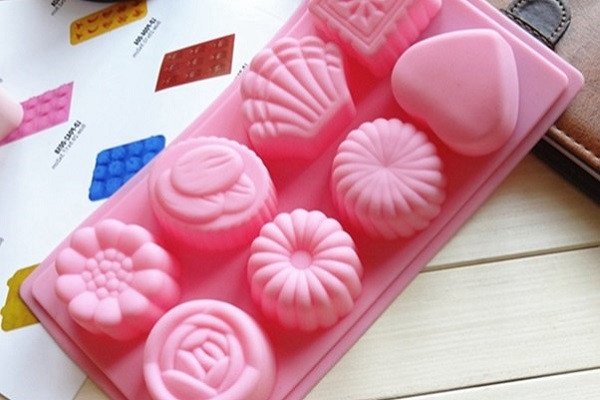 Khuôn bánh trung thu silicon mềm dẻo, dễ tạo hình