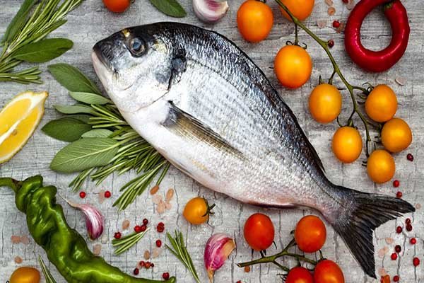 Bí Quyết Chiên Cá Không Bị Nát Vàng Giòn Tại Nhà Kinh nghiệm chọn cá tươi sống cho món chiên giòn