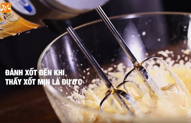 Kỹ thuật đánh xốt Mayonnaise tự làm tại nhà