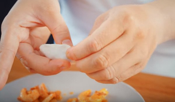 Kỹ thuật tạo hình bánh bèo tôm thịt hấp dẫn