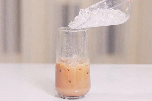 Làm milo dằm với đá bào và bột milo