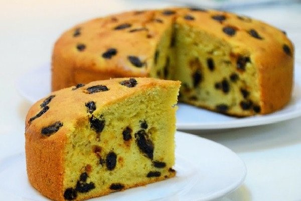 Lát bánh bông lan chay nho khô mềm xốp thơm ngon