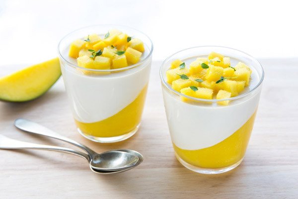 Ly sữa chua truyền thống thơm ngon, tốt cho tiêu hóa